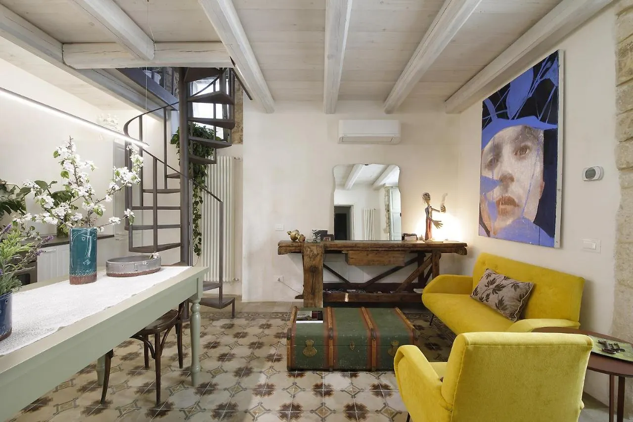 Nicotera Apartment Noto
