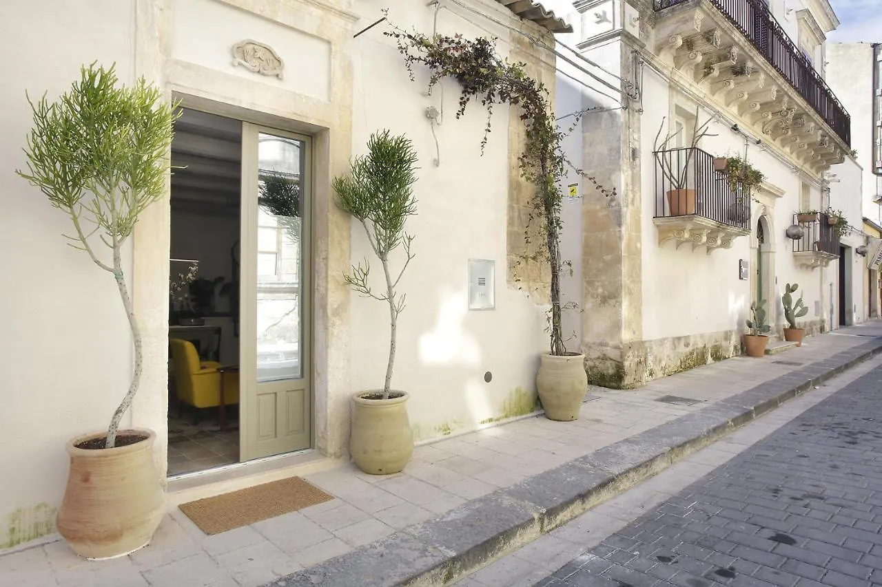 Nicotera Apartment Noto